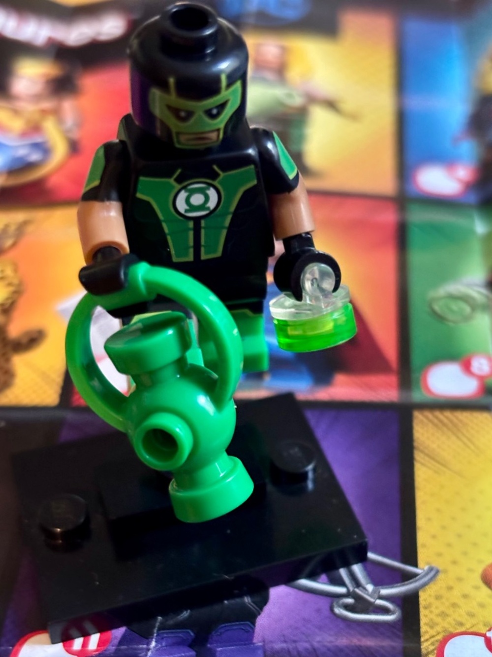 LEGO DC Super Heroes "Green Lantern" colsh-8 With stand, pamphlet & accessories.
